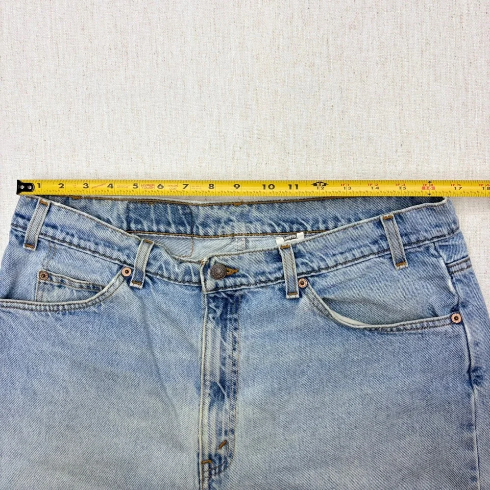 Vintage 90s Levis 550 Relaxed Fit Shorts Light Wash Orange Tab Men 38 Distresse